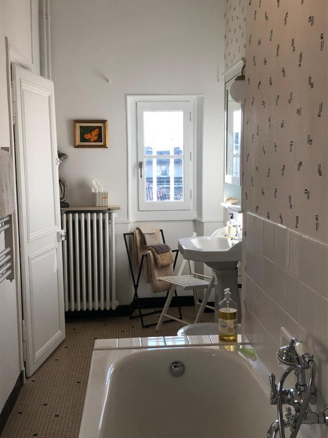 Beautifully Renovated Rooms On Place New York Ανγκουλέμ Εξωτερικό φωτογραφία